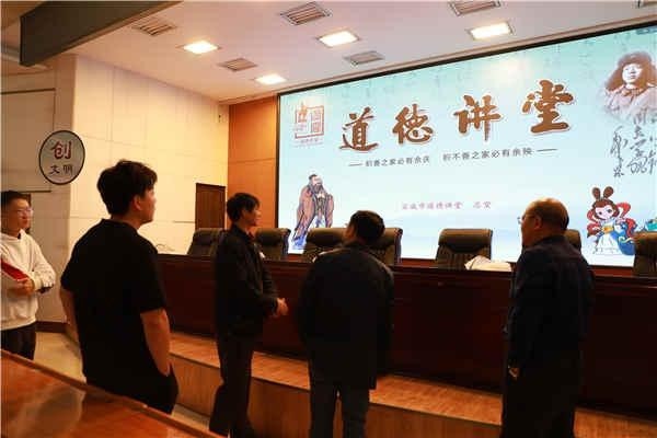 龙陵县财政局领导团队引领财政事业迈向新高度